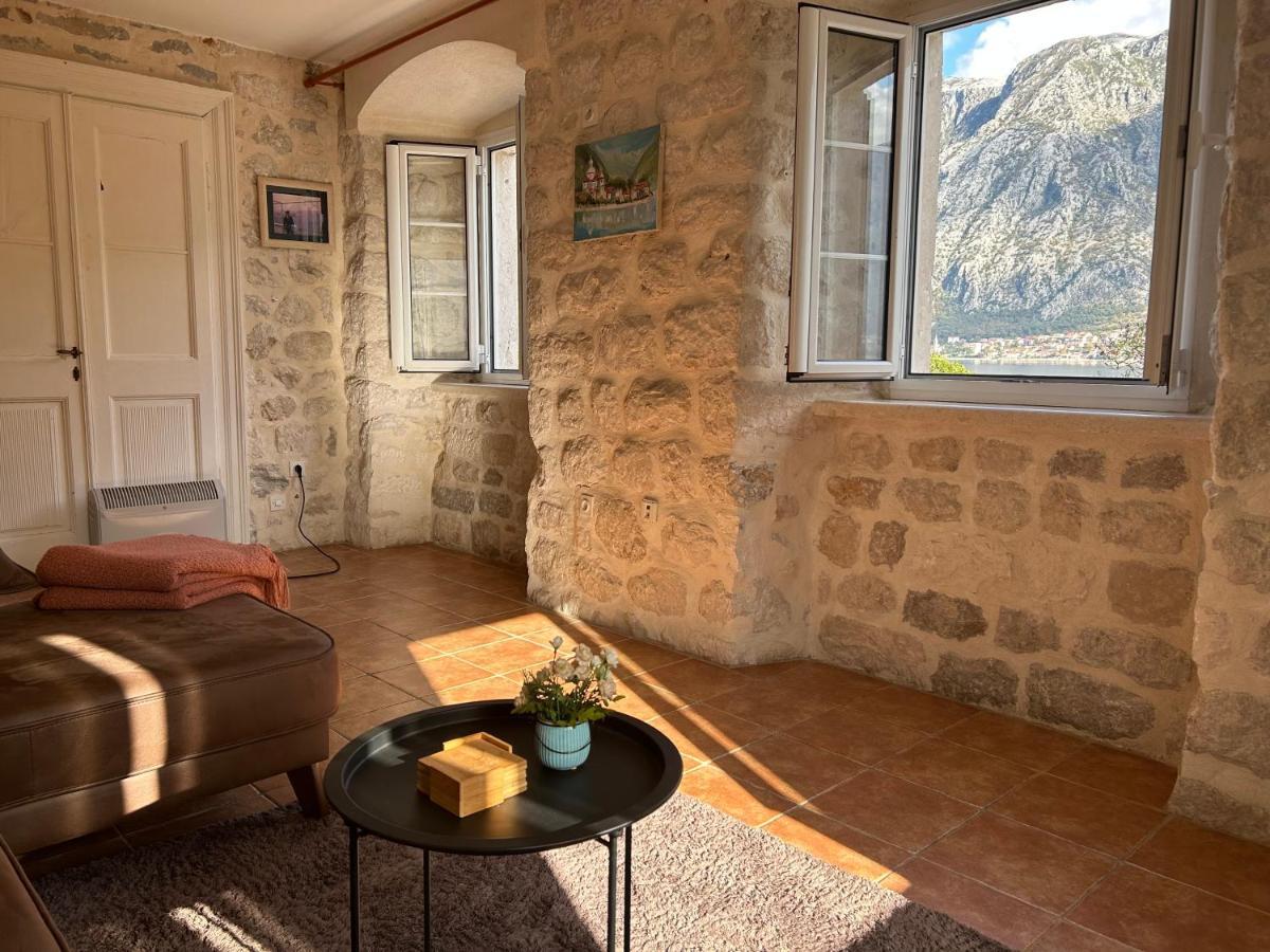 Villaoldmariner Prčanj Esterno foto