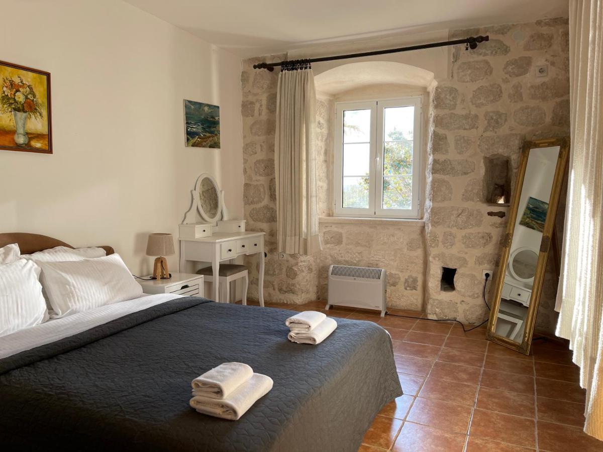 Villaoldmariner Prčanj Esterno foto