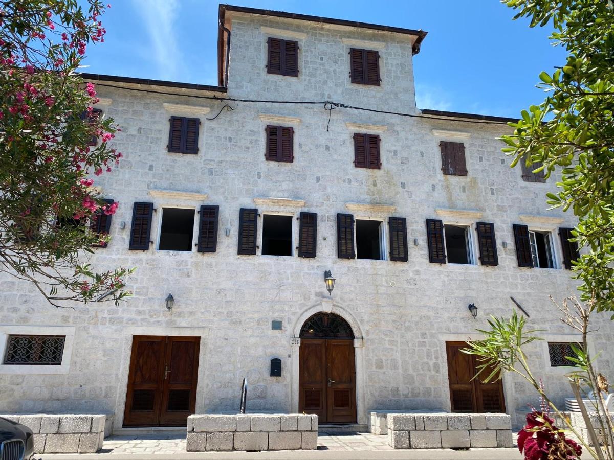 Villaoldmariner Prčanj Esterno foto