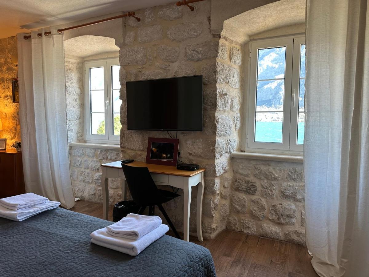 Villaoldmariner Prčanj Esterno foto