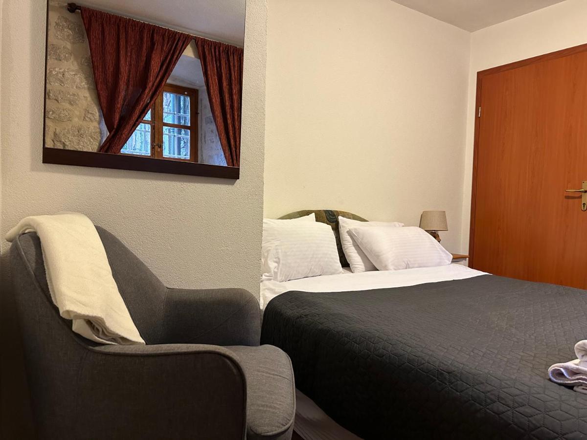 Villaoldmariner Prčanj Esterno foto